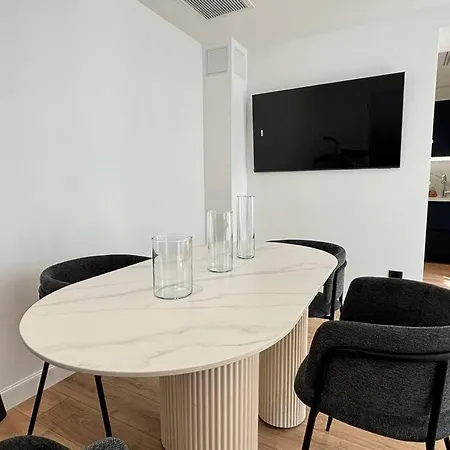 Renovated Near Tuileries And Concorde Apartment