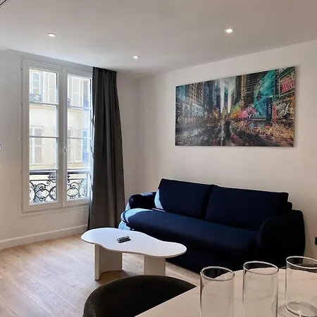 Renovated Near Tuileries And Concorde Paris